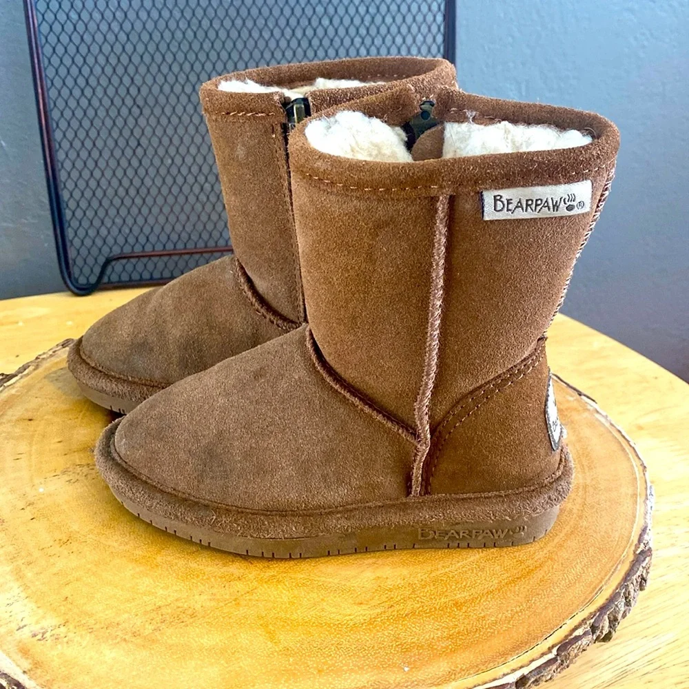 BEAR PAW Emma brown sheepskin lined boots size 7